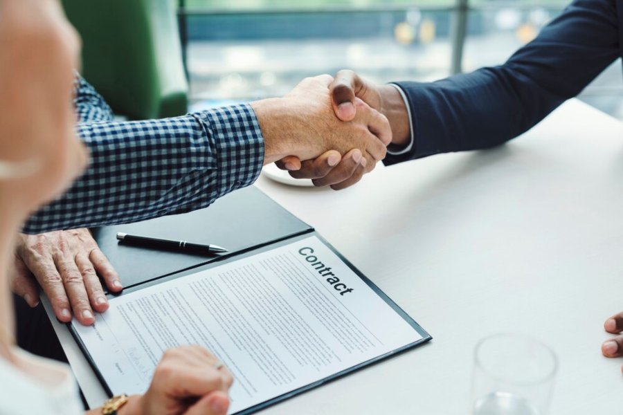 6 Essential Elements of a Contract to Include